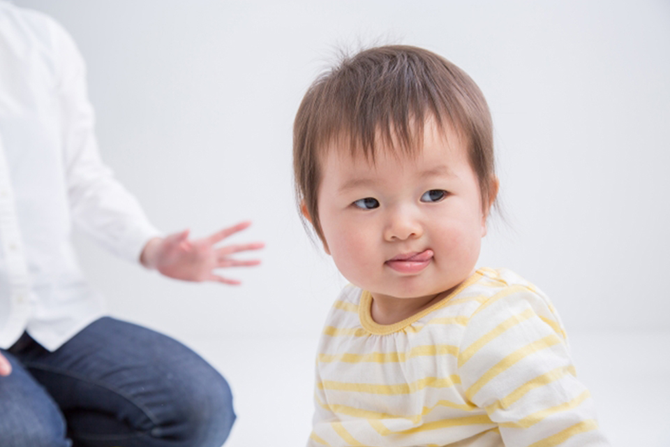 [生後6ヶ月ごろ]乳歯が生え始めたとき